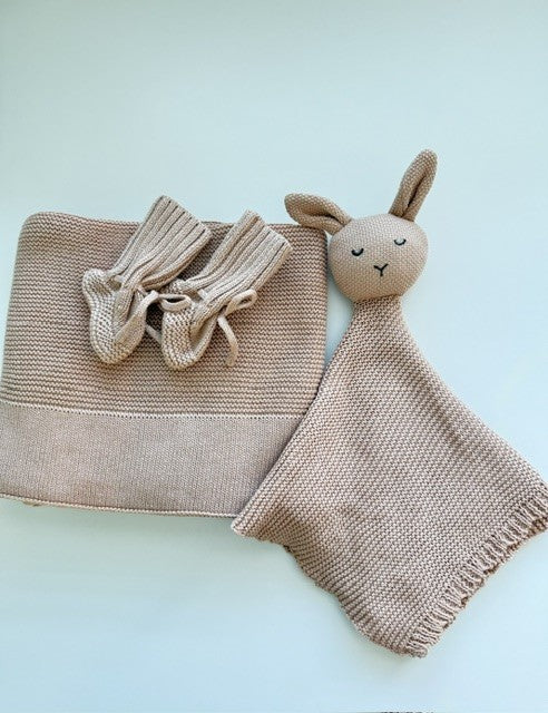 Ultimate Baby Blanket Gift Bundle Set
