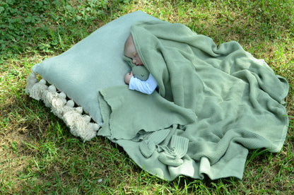 Ultimate Baby Blanket Gift Bundle Set